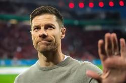 开云体育入口-皇家马德里主场失利，球迷怀疑主帅战术的简单介绍