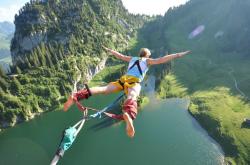 开云体育直播-穆勒的魔法时刻，卡塔尔淘汰赛的致命一击如何击碎西班牙黄金时代