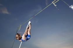 开云体育在线-北欧风暴席卷地中海，奥亚尔萨瓦尔导演芬兰关键战，助比利亚雷亚尔奇迹突围