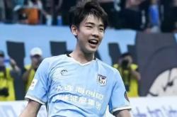 开云APP-中超联赛球员表现神勇,技术风格全面发挥