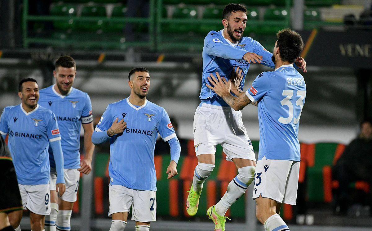 罗马战平拉齐奥，争夺欧冠资格陷入僵局