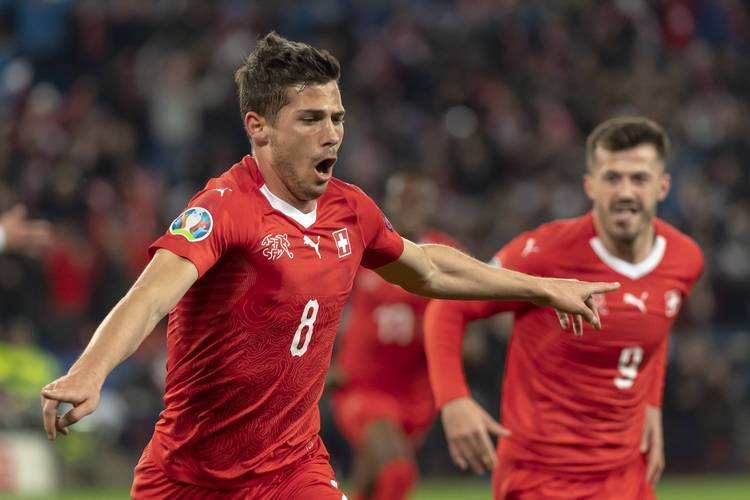 奥地利足球超级联赛主场球队大胜的简单介绍