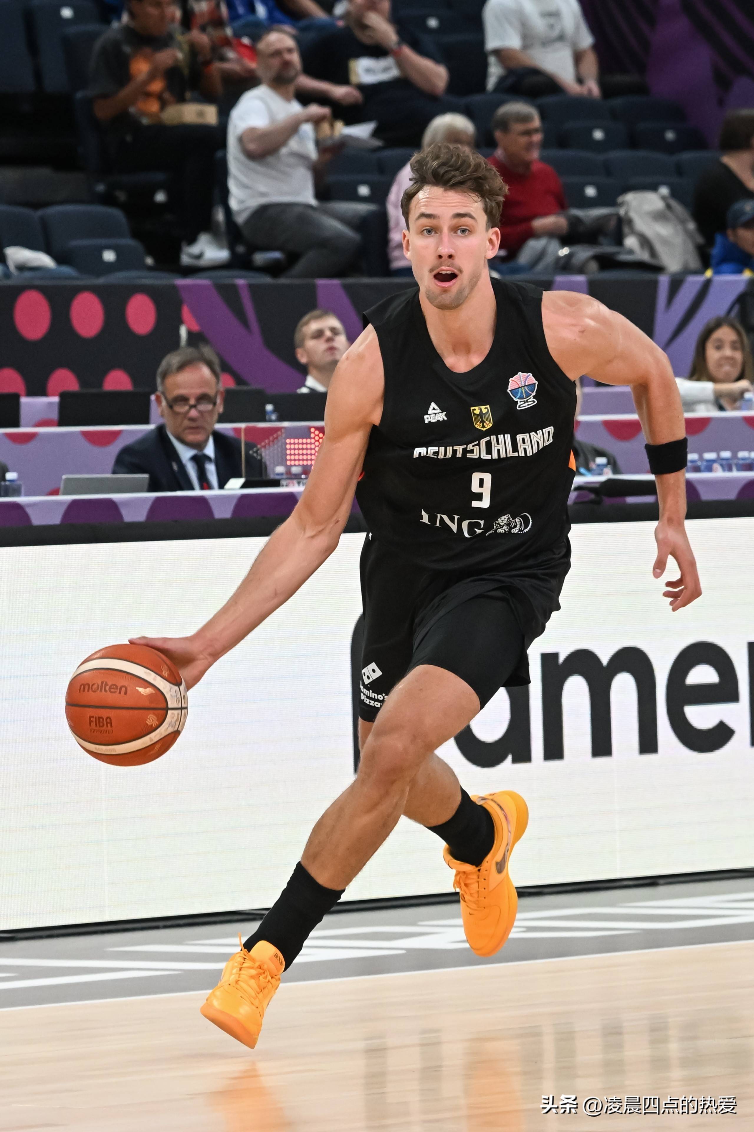 包含瑞典队踢出精彩比赛，多点开花获胜的词条