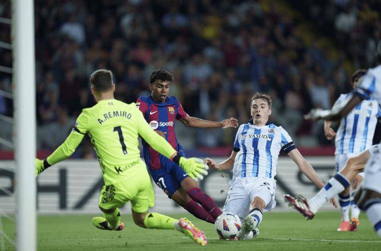 包含奥萨苏纳主场战平，争取保级希望的词条