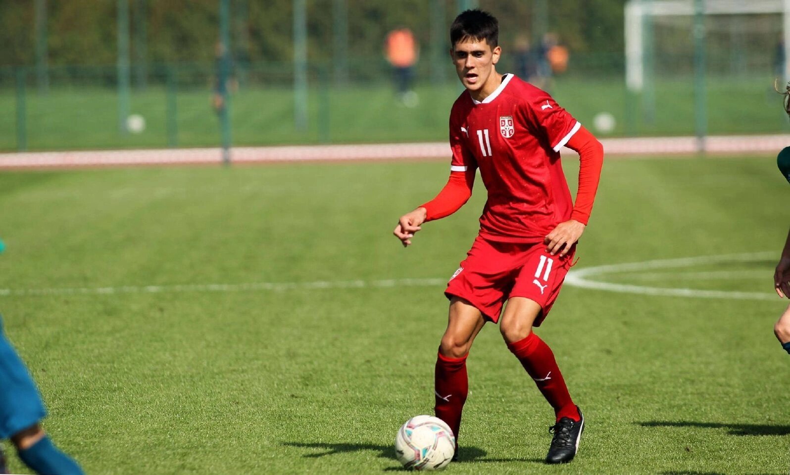 包含拜仁慕尼黑球员集体进行慈善活动,回馈社会的词条 包含拜仁慕尼黑球员集体进行慈善活动,回馈社会的词条