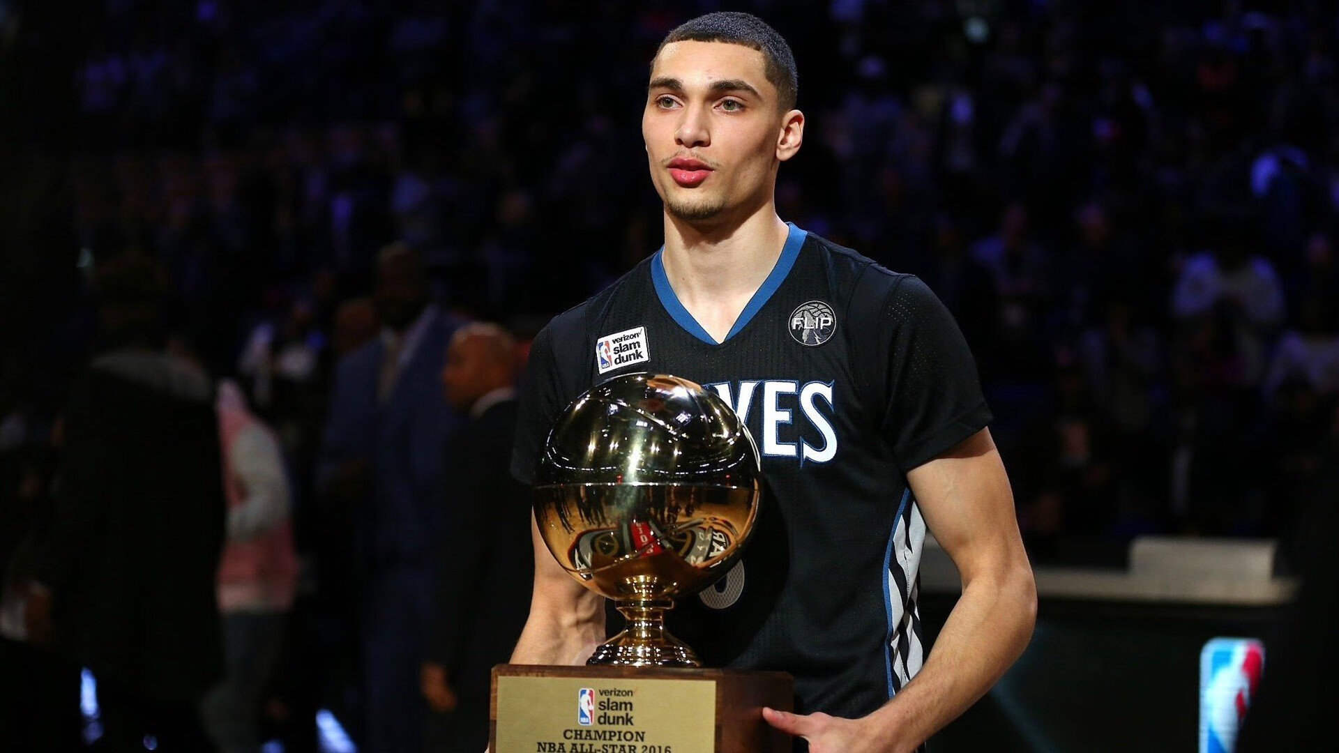 年度焦点之战之夜,帕尔默表现堪称教科书