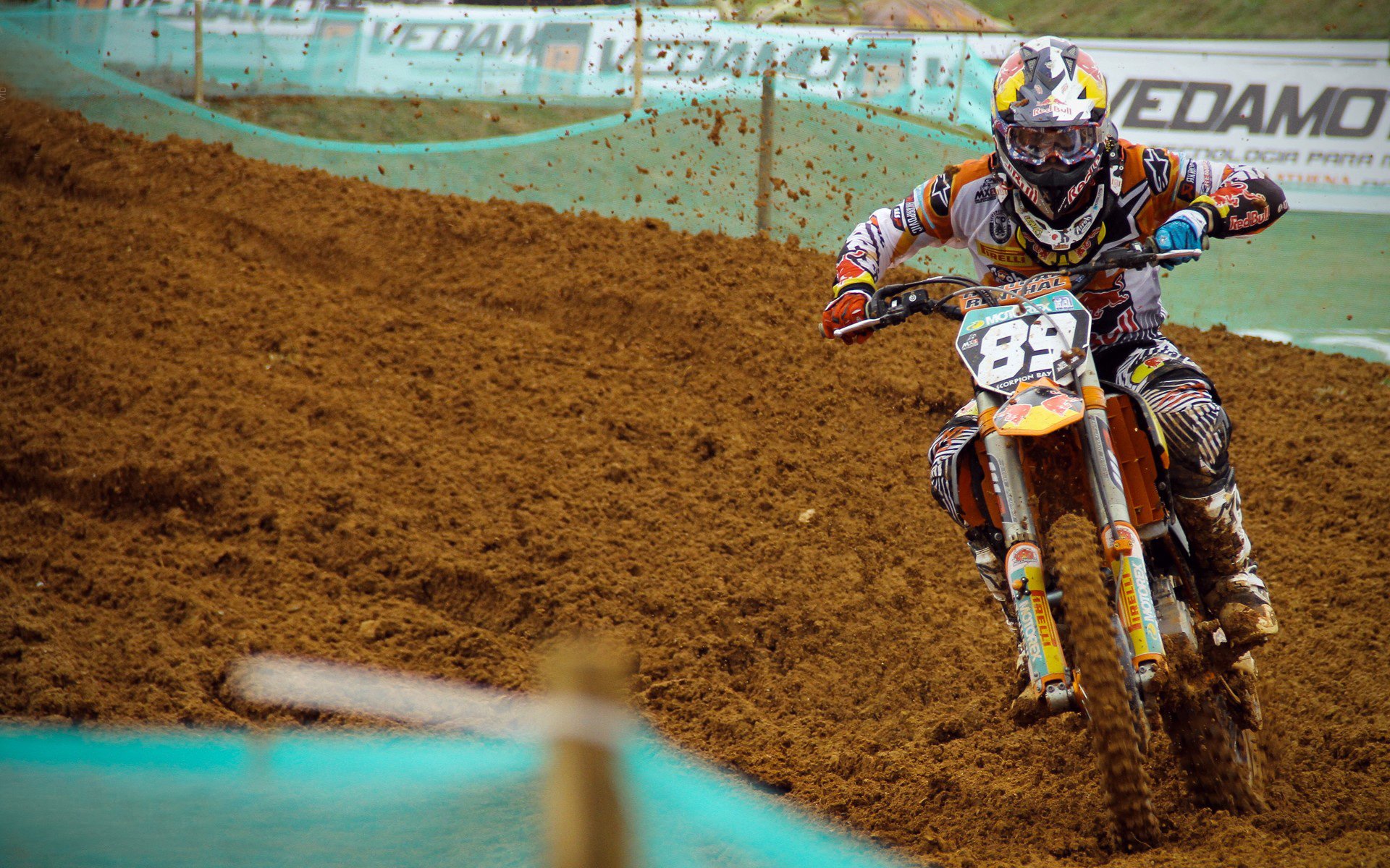 赛场惊魂，米切尔压哨绝杀，山东队点燃激情之夜